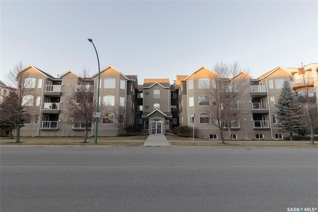 Open House. Open House on Saturday, January 27, 2024 12:30PM - 2:00PM
Very Spacious Ground Floor Unit!!!! Quick possession available!!!! Clean and Mint Condition!!!!!