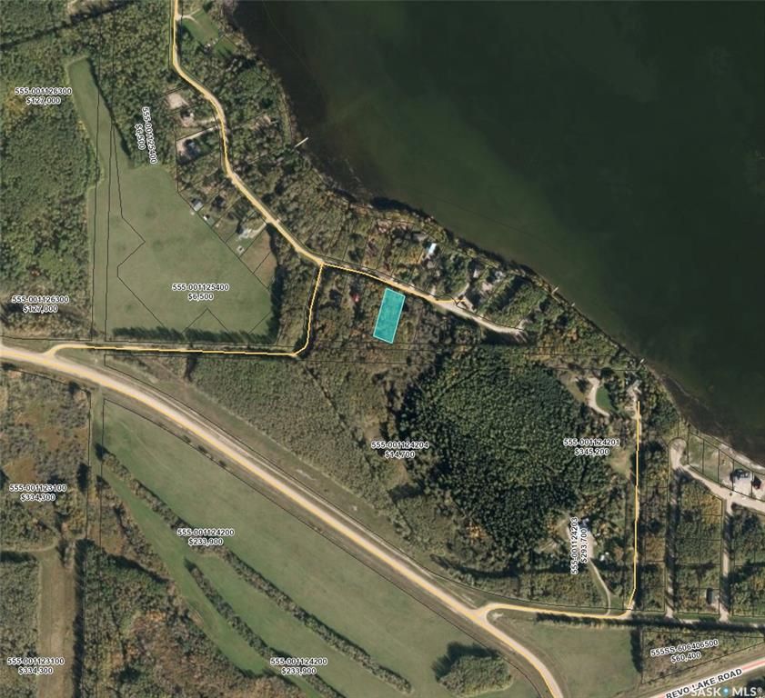 New property listed ------  Delaronde Lake !